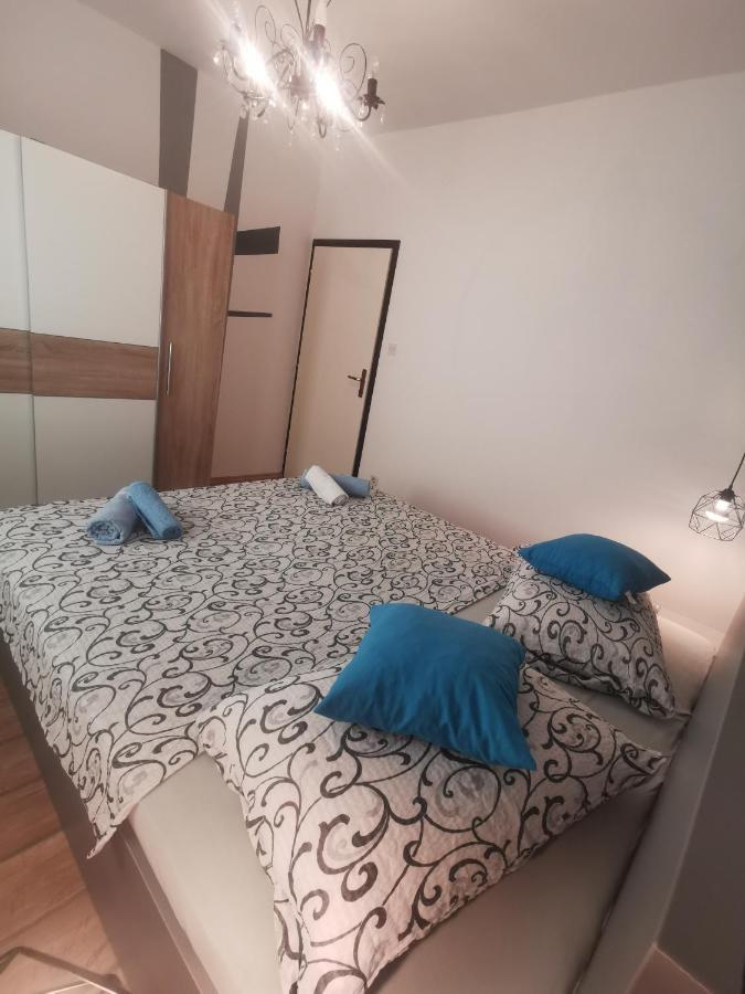 Apartments Rezek Супетарска-Драга Экстерьер фото