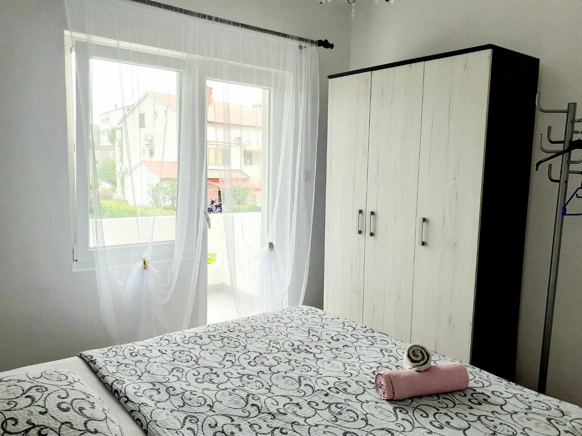 Apartments Rezek Супетарска-Драга Экстерьер фото
